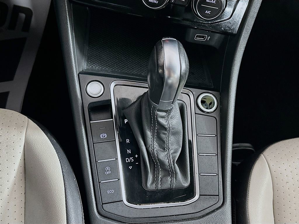 Used 2019 Volkswagen Jetta R-Line image 16