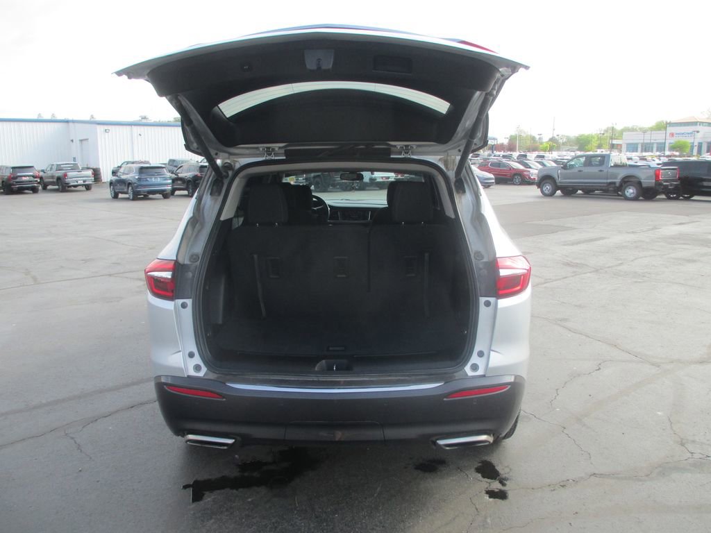 Used 2021 Buick Enclave Preferred image 8