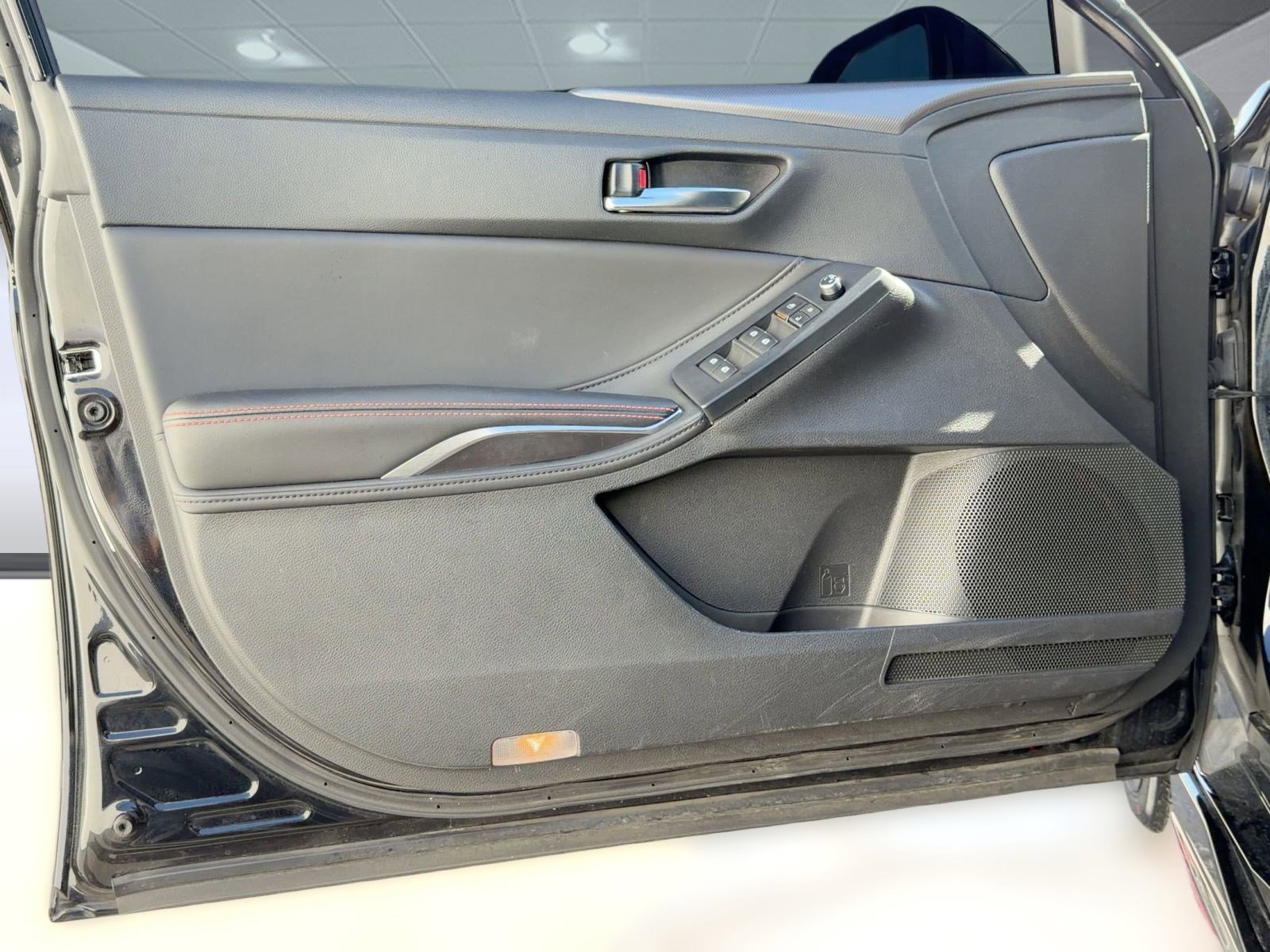 Used 2021 Toyota Avalon TRD image 31