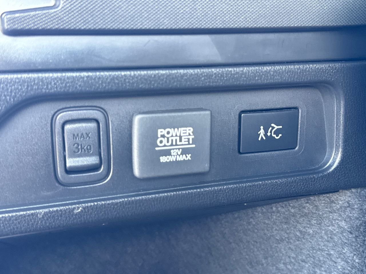 Used 2022 Acura MDX A-Spec image 11