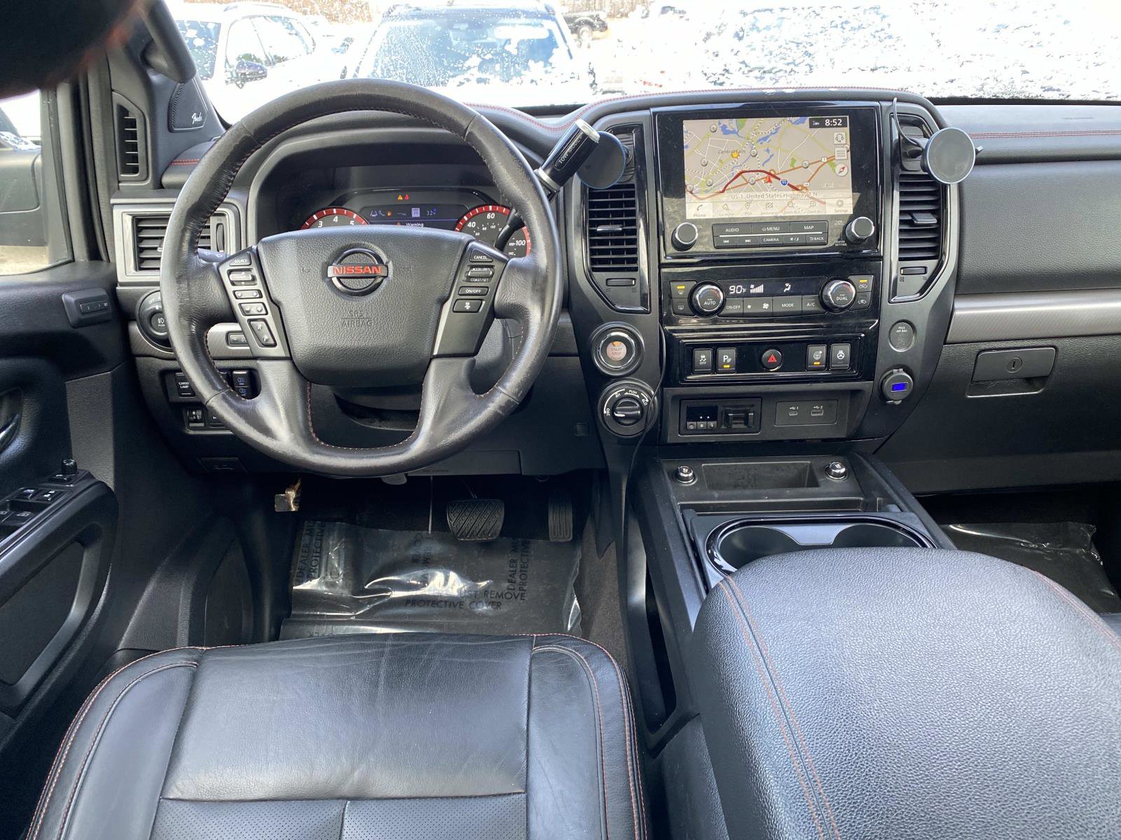 Used 2021 Nissan Titan PRO-4X w/ Pro-4x Convenience Package AWD/4WD image 13