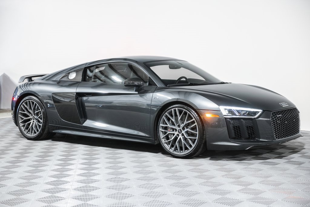 Used 2017 Audi R8 V10 plus image 4