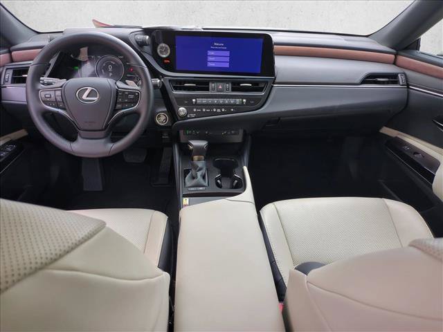 Used 2025 Lexus ES 300h w/ Premium Package FWD image 18