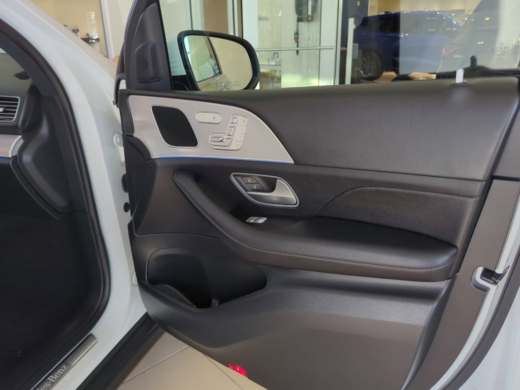 Used 2024 Mercedes-Benz GLE 350 4MATIC image 50