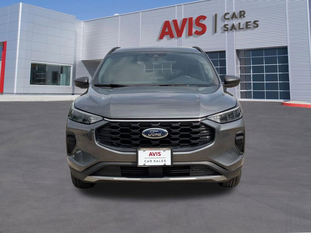 Used 2025 Ford Escape ST-Line AWD/4WD image 2