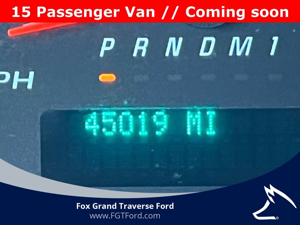 Used 2025 Chevrolet Express 3500 LT w/ LT Preferred Equipment Group RWD image 8