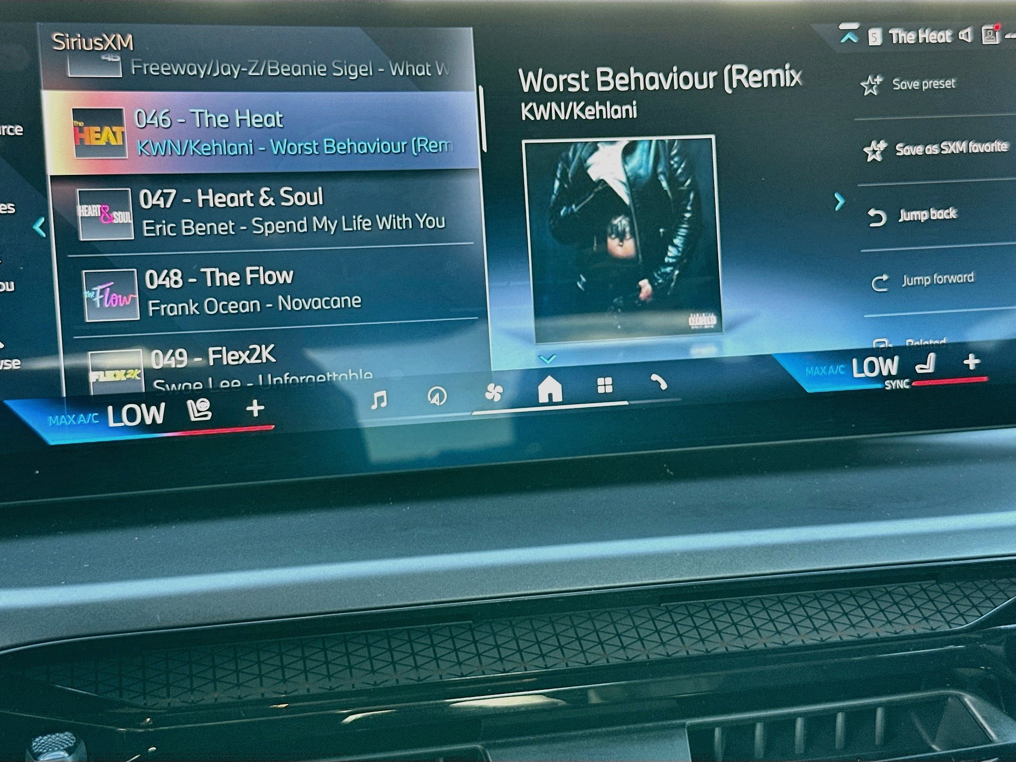 Certified 2025 BMW 230i Coupe RWD image 15