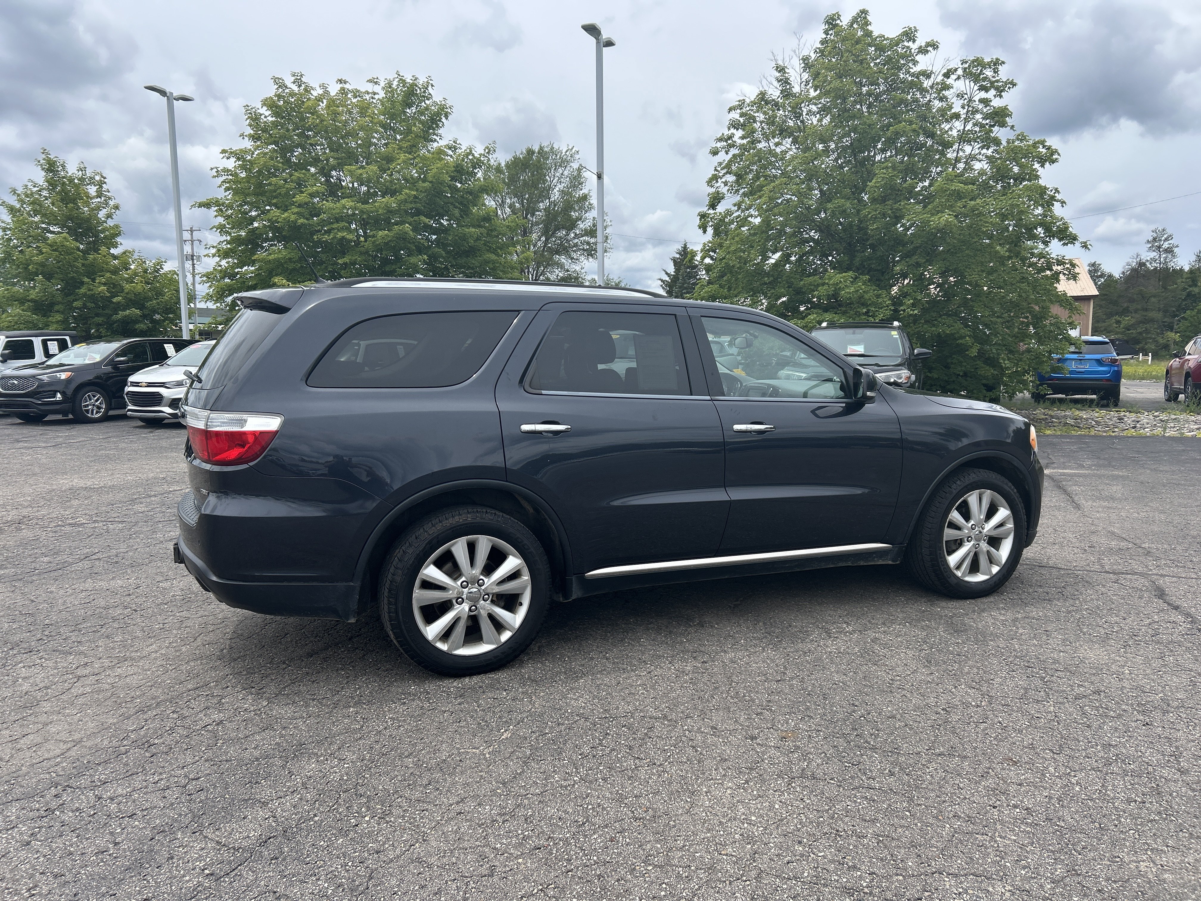 Used 2013 Dodge Durango Crew w/ Trailer Tow Group IV AWD/4WD image 3