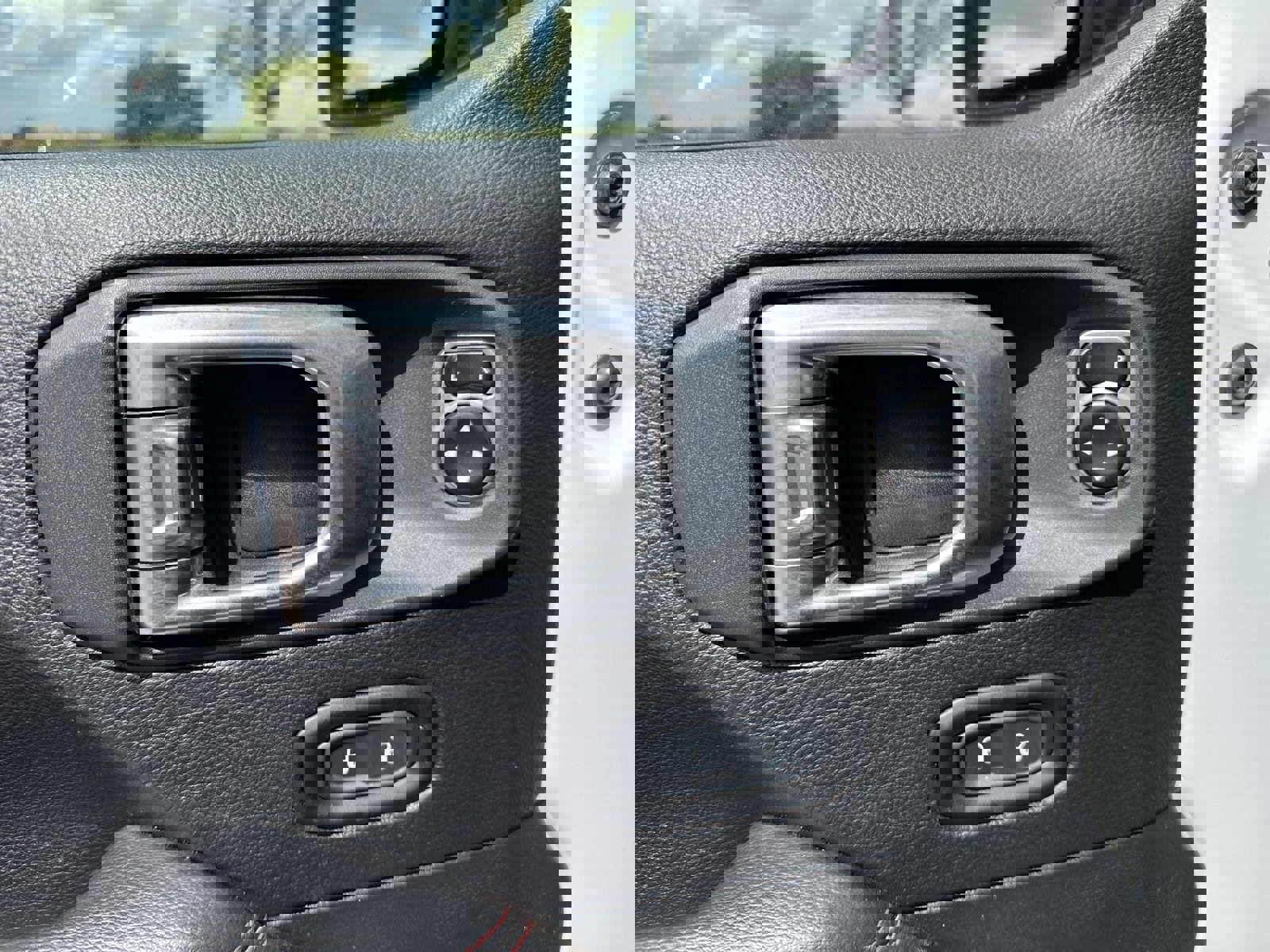 Used 2020 Jeep Gladiator Rubicon AWD/4WD image 18