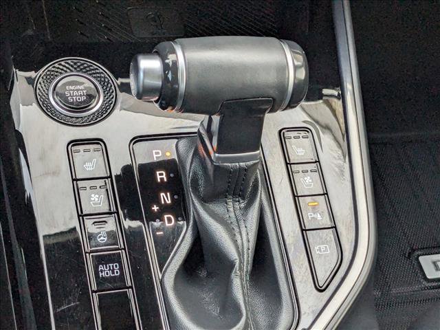 Used 2023 Kia Niro SX Touring image 14
