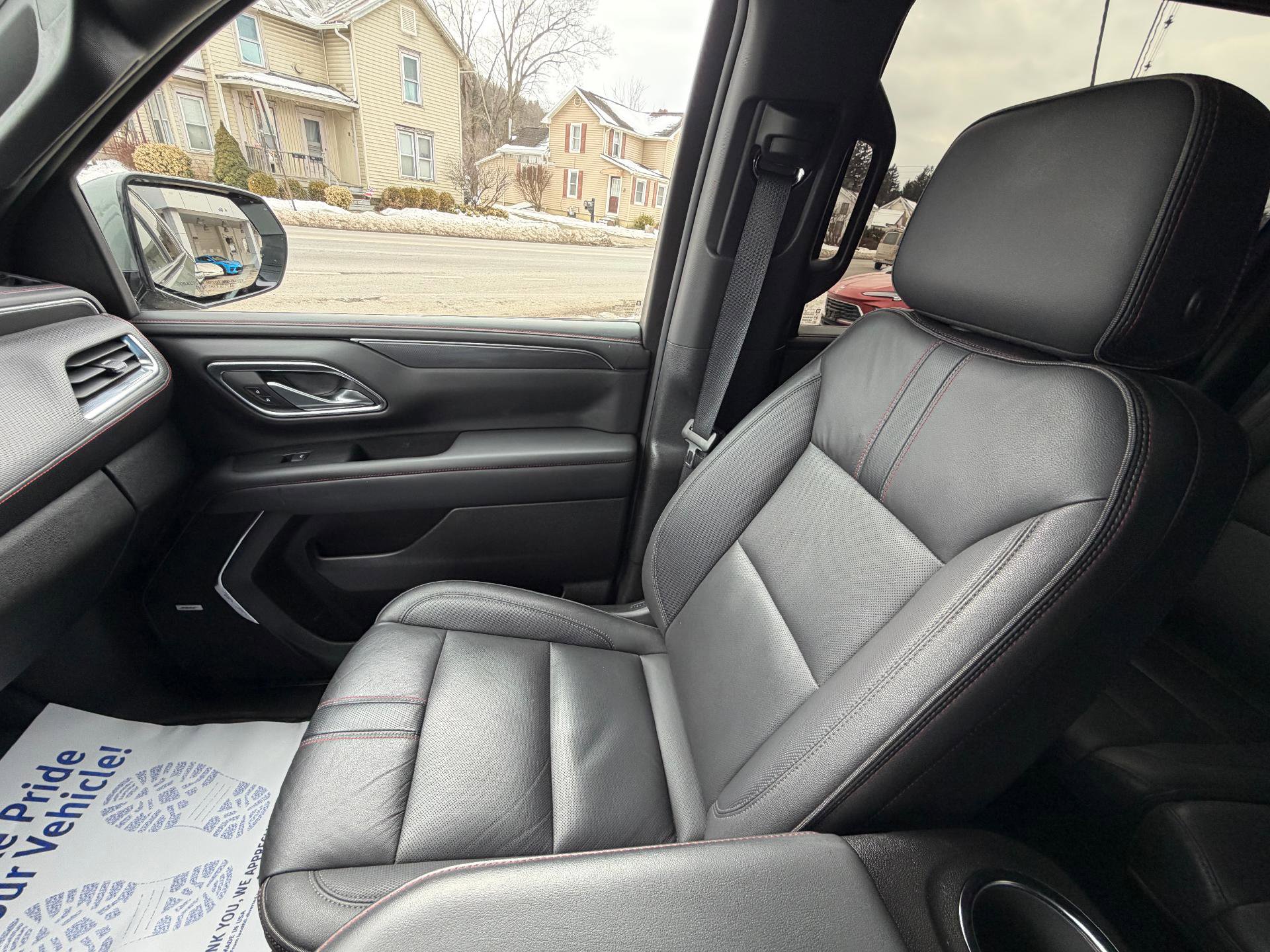 Used 2024 Chevrolet Suburban RST w/ Luxury Package image 40