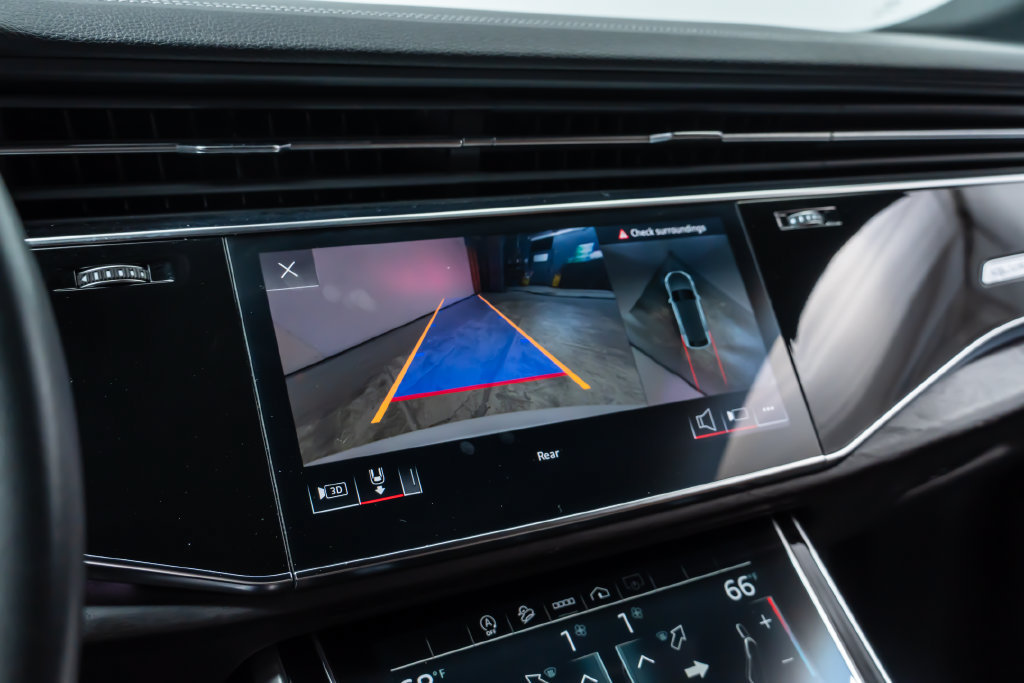 Used 2023 Audi Q8 Premium Plus w/ Premium Plus Package AWD/4WD image 18