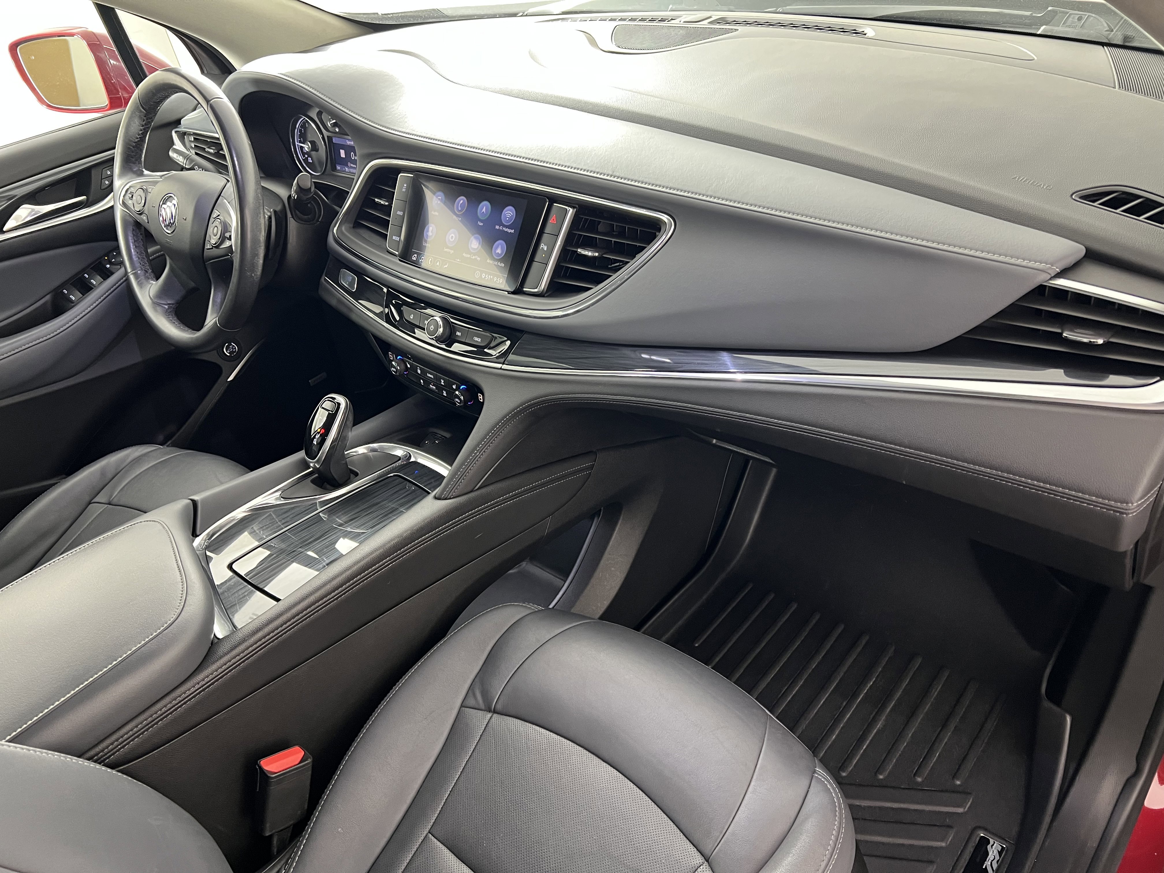 Used 2020 Buick Enclave Essence w/ Sport Touring Edition image 27