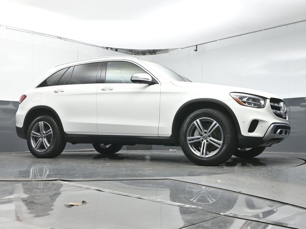 Used 2022 Mercedes-Benz GLC 300 w/ Premium Package Lite image 38