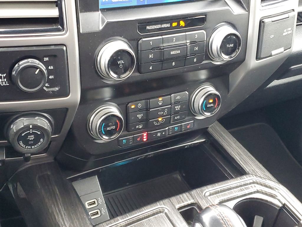 Used 2020 Ford F150 Platinum w/ Equipment Group 701A Luxury image 21