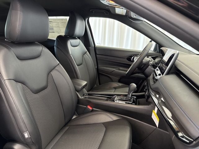 New 2026 Jeep Compass Latitude w/ Quick Order Package 29K AWD/4WD image 28