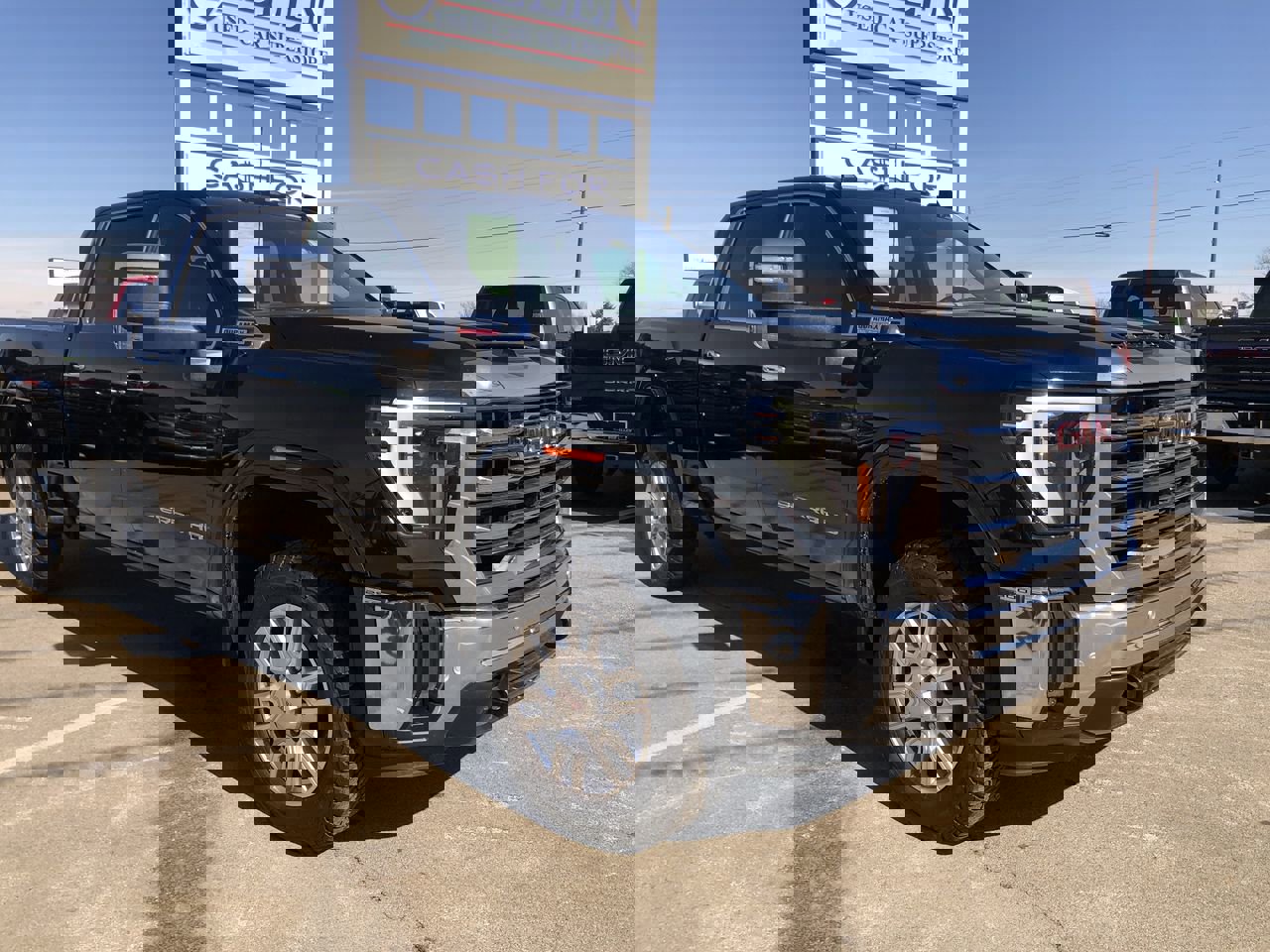 Used 2024 GMC Sierra 2500 SLT w/ SLT Convenience Package image 7