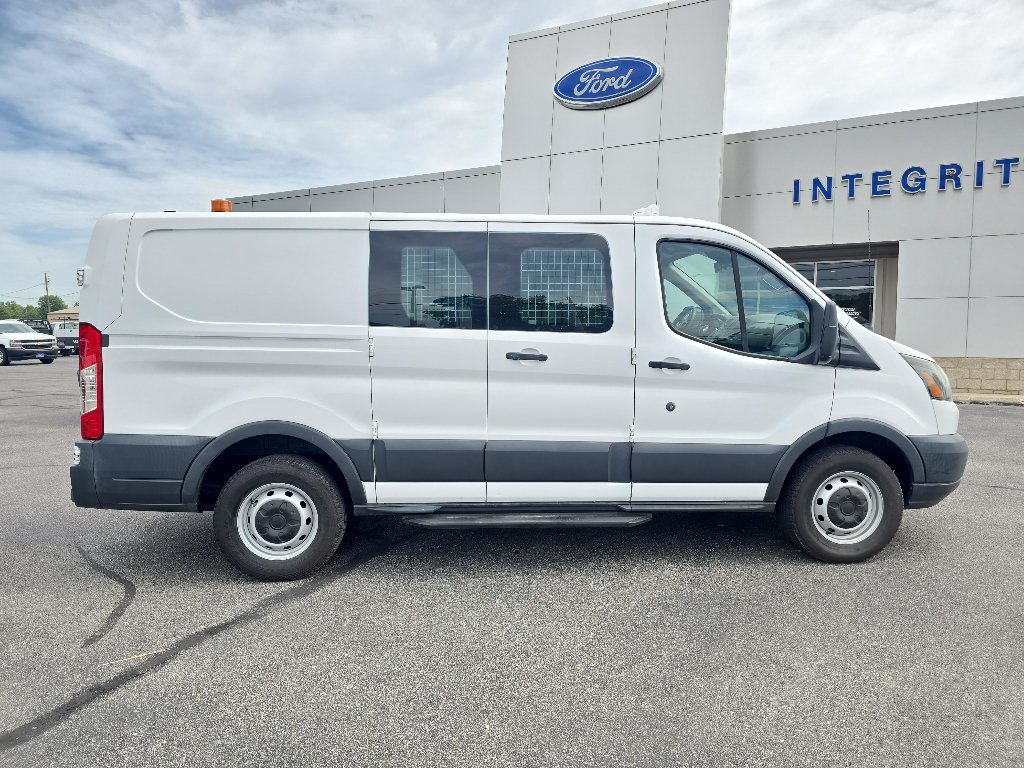 Used 2016 Ford Transit 250 130 Low Roof RWD image 5