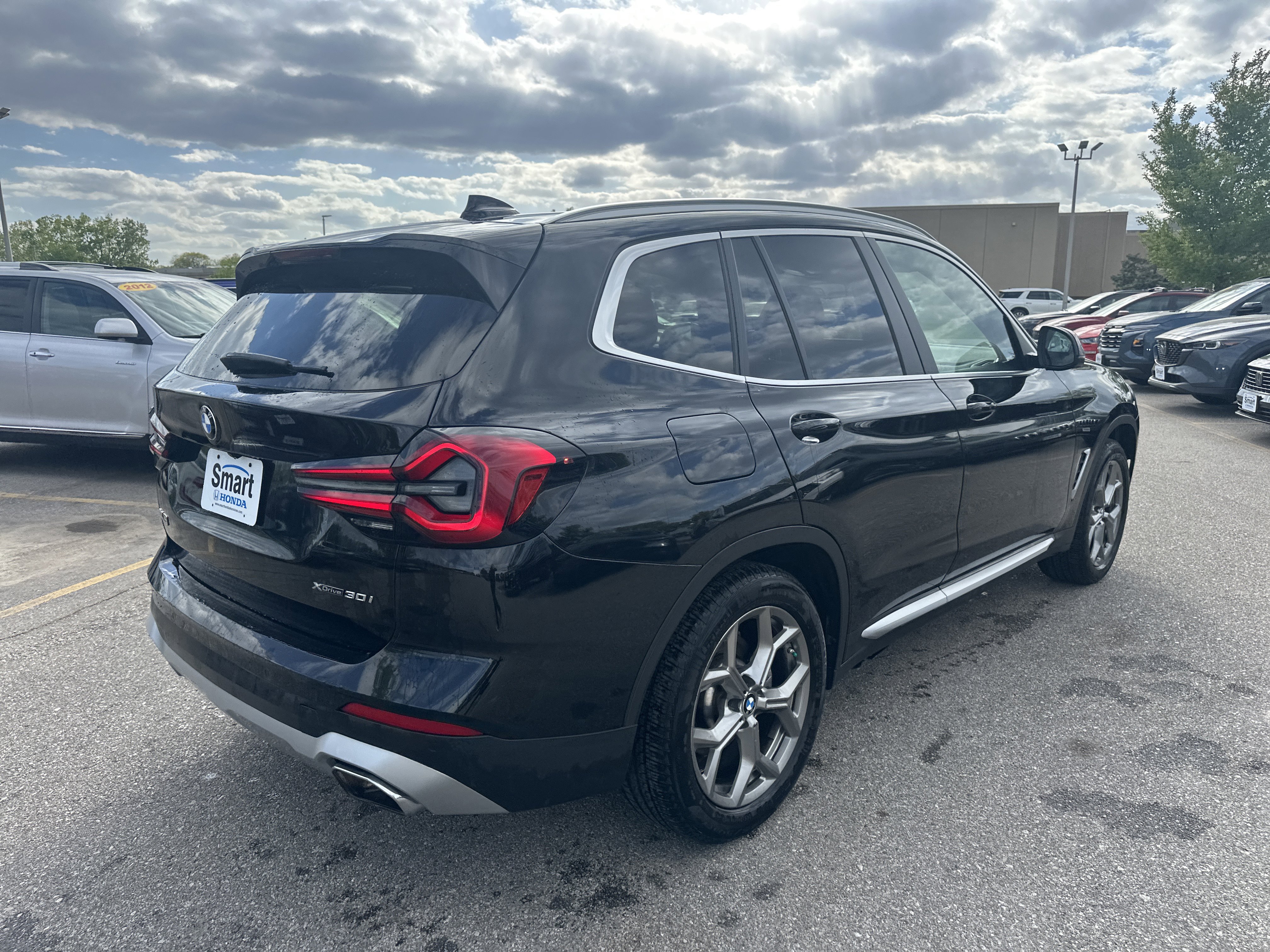 Used 2022 BMW X3 xDrive30i w/ Premium Package 2 AWD/4WD image 4