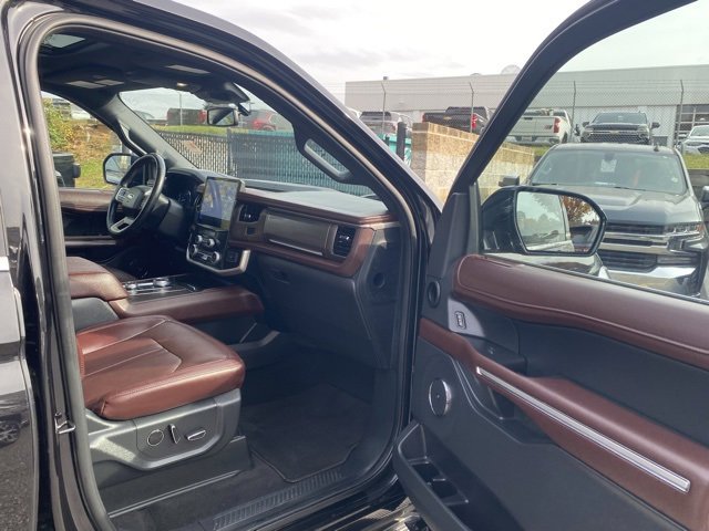 Used 2024 Ford Expedition Max Limited image 29