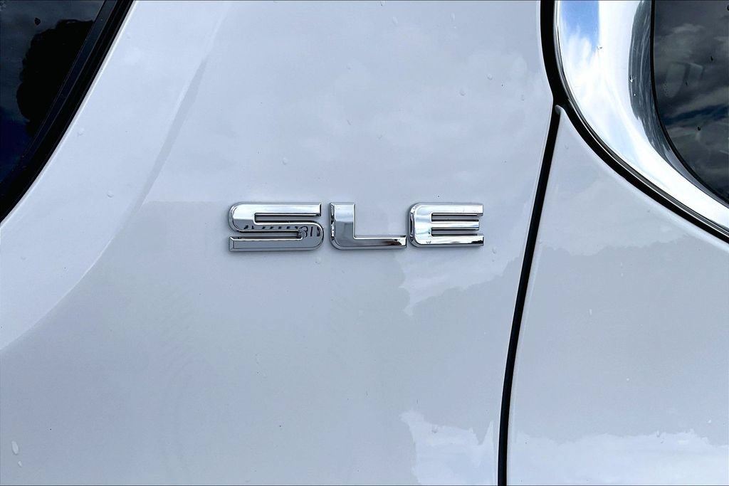 Used 2019 GMC Acadia SLE w/ LPO, Black Accent Package AWD/4WD image 24