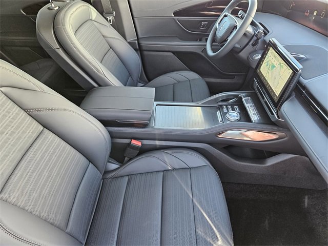 New 2026 Lincoln Nautilus Reserve image 13