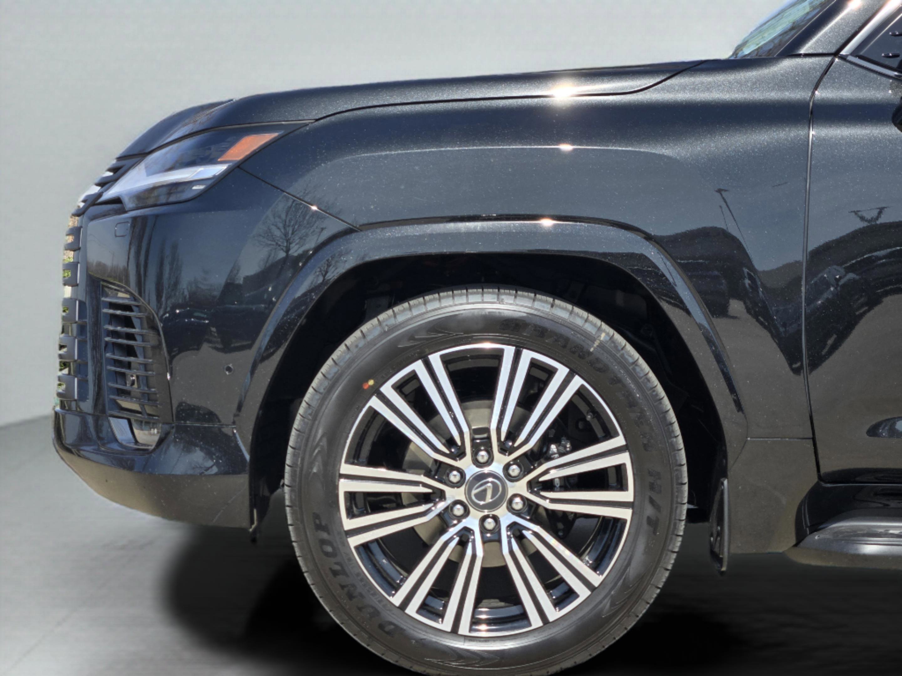 New 2026 Lexus LX 700h Luxury AWD/4WD image 6