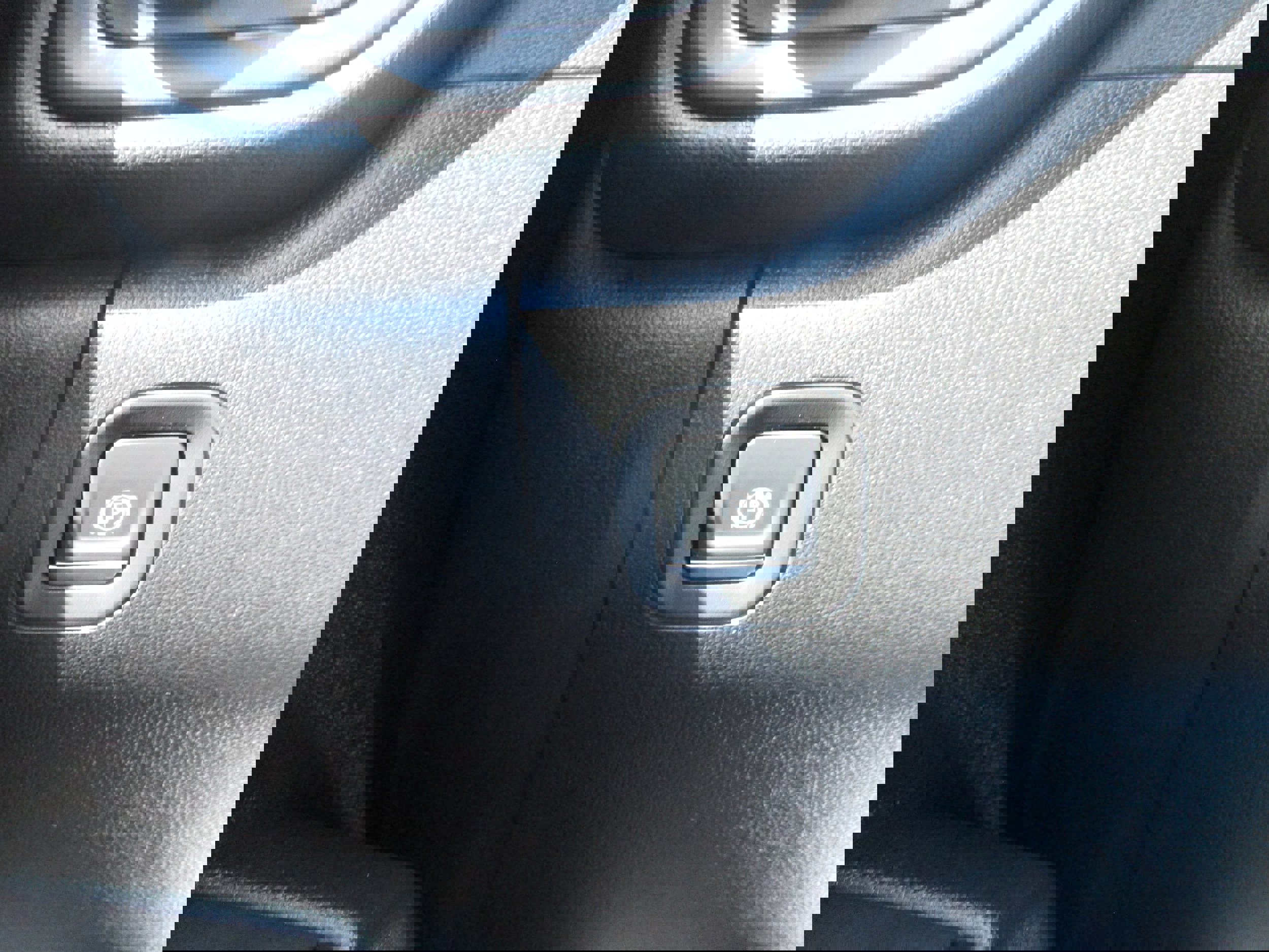 Used 2024 GMC Sierra 2500 Pro w/ 1SA Pro Safety Plus Package image 12