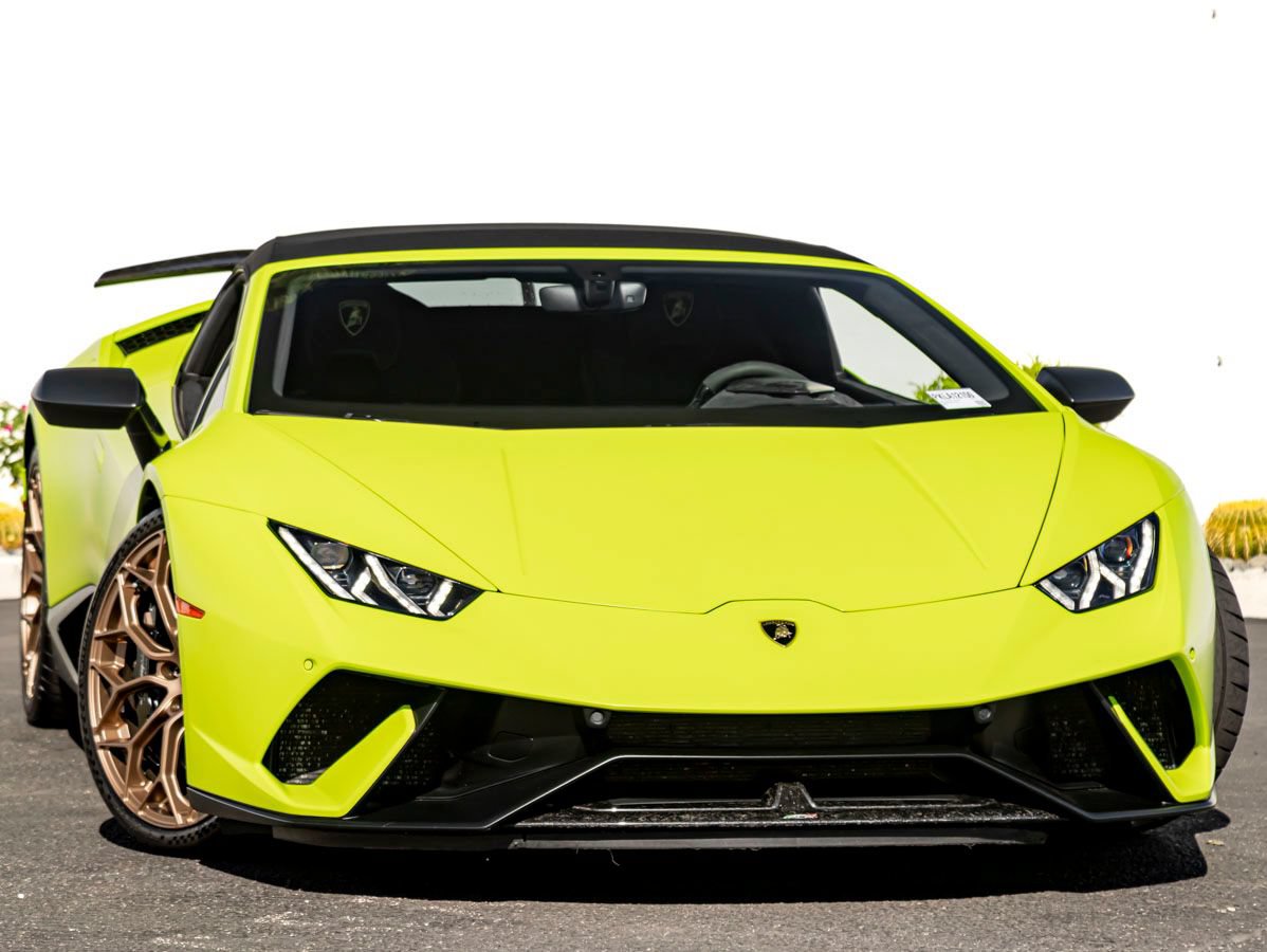 Used 2019 Lamborghini Huracan Performante AWD/4WD image 6