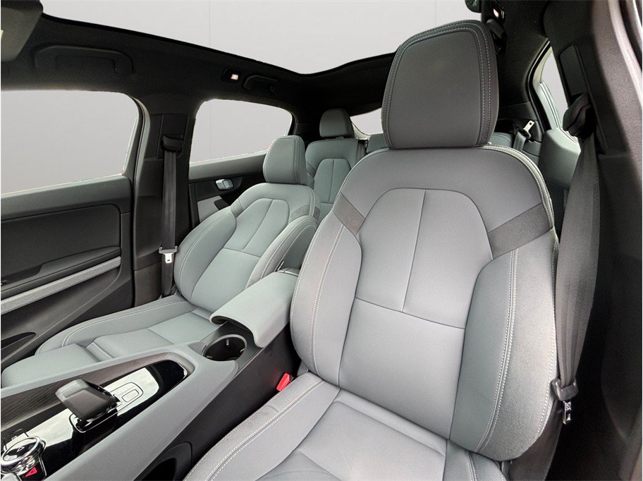 Used 2022 Polestar Polestar 2 w/ Plus Package AWD/4WD image 19