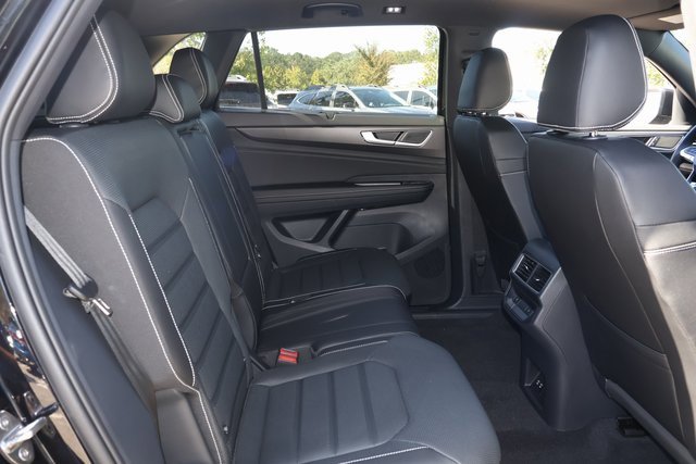 New 2026 Volkswagen Atlas Cross Sport SEL R-Line image 15