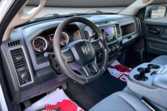 Used 2017 RAM 1500 ST w/ SXT Appearance Group image 17