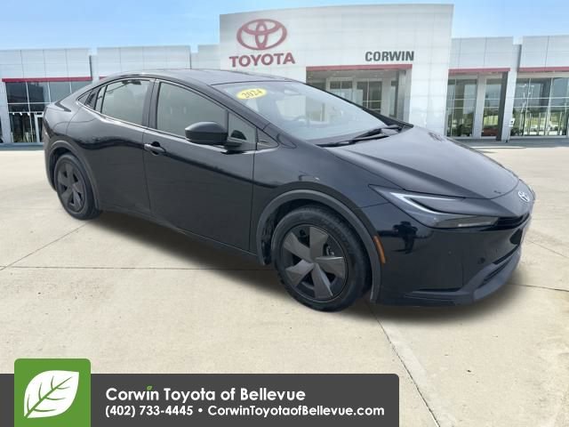 Used 2024 Toyota Prius LE image 1