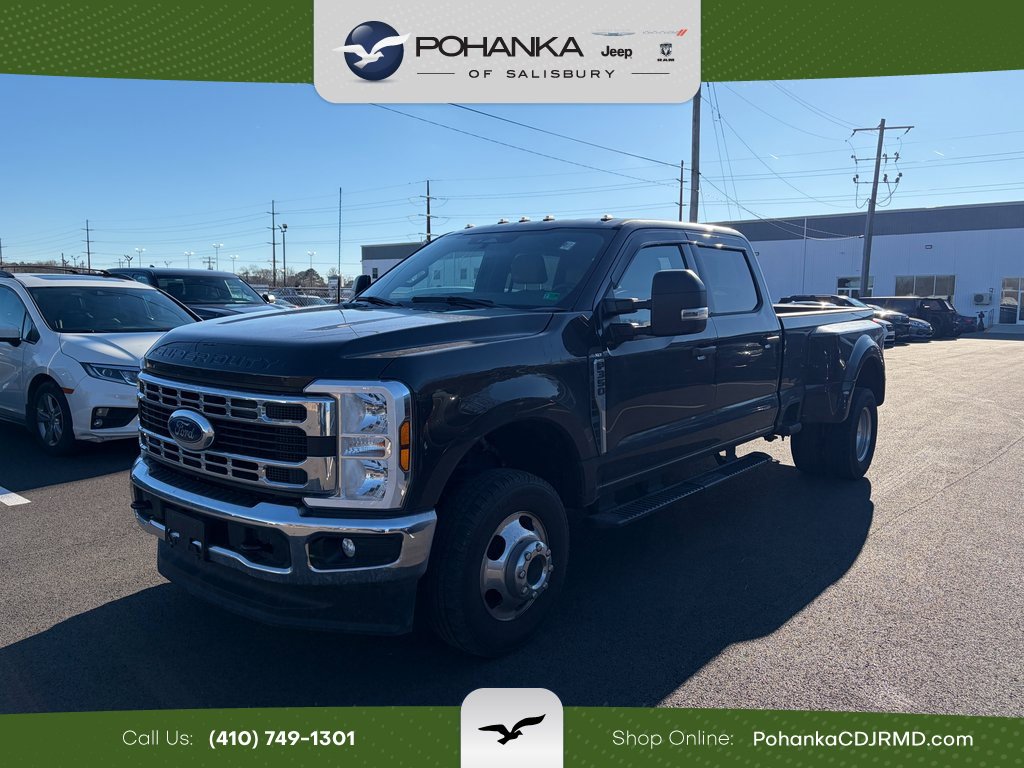 Used 2024 Ford F350 XLT image 1