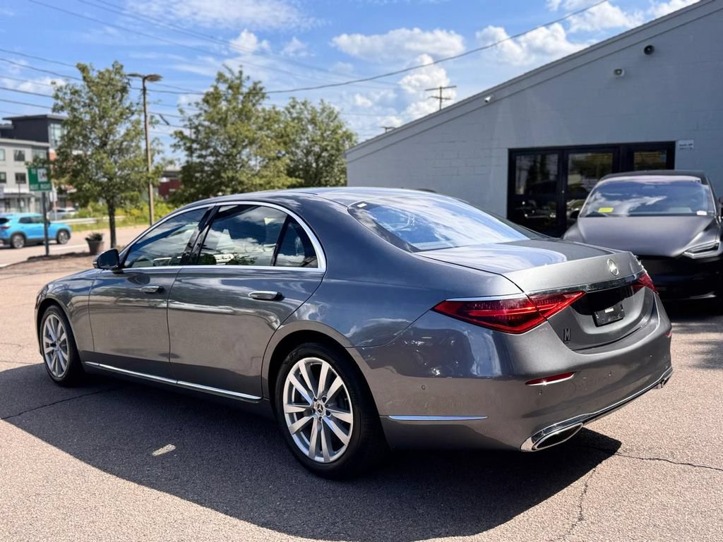 Used 2022 Mercedes-Benz S 500 4MATIC image 4