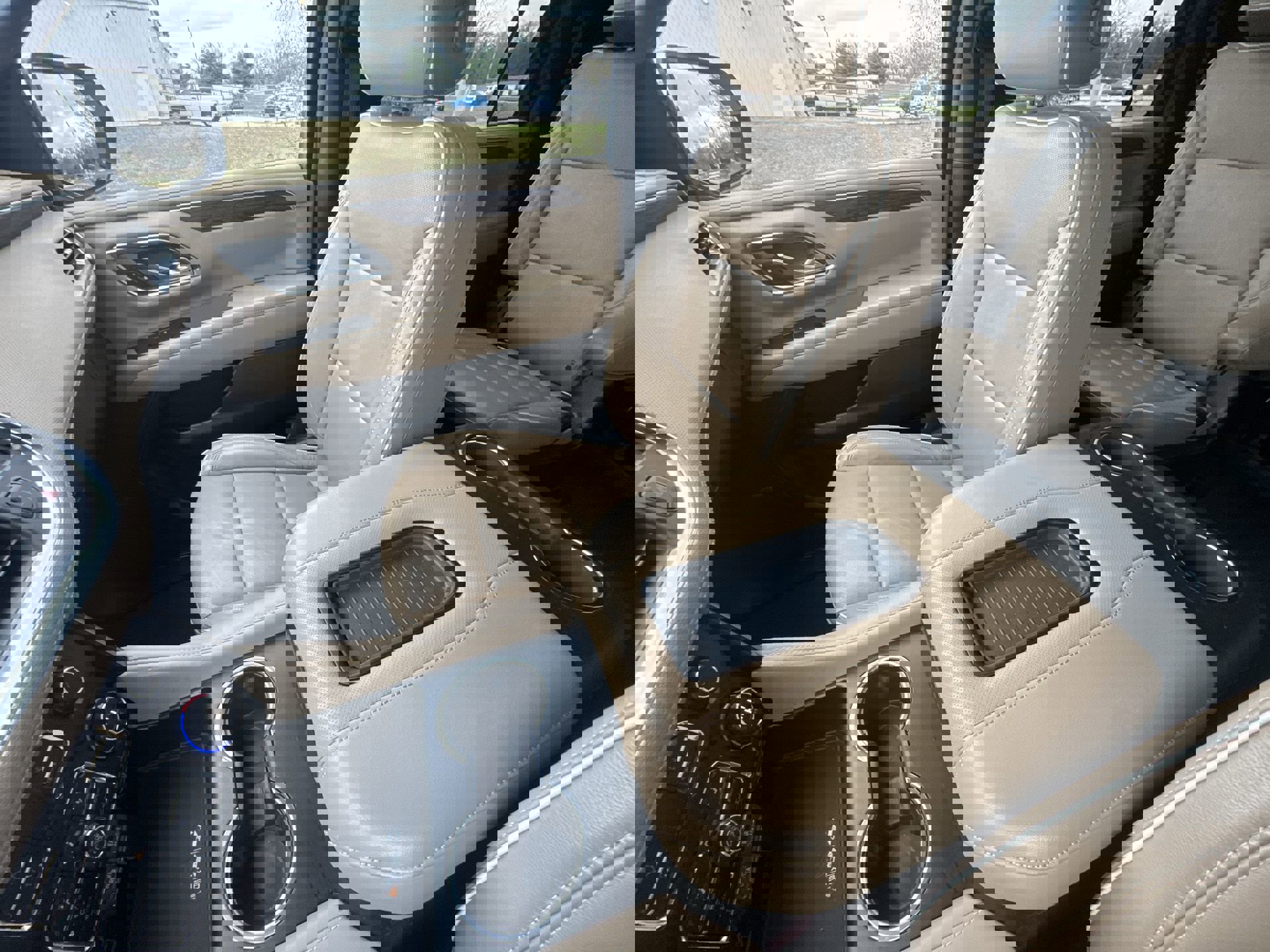 Used 2021 Chevrolet Suburban Premier image 21