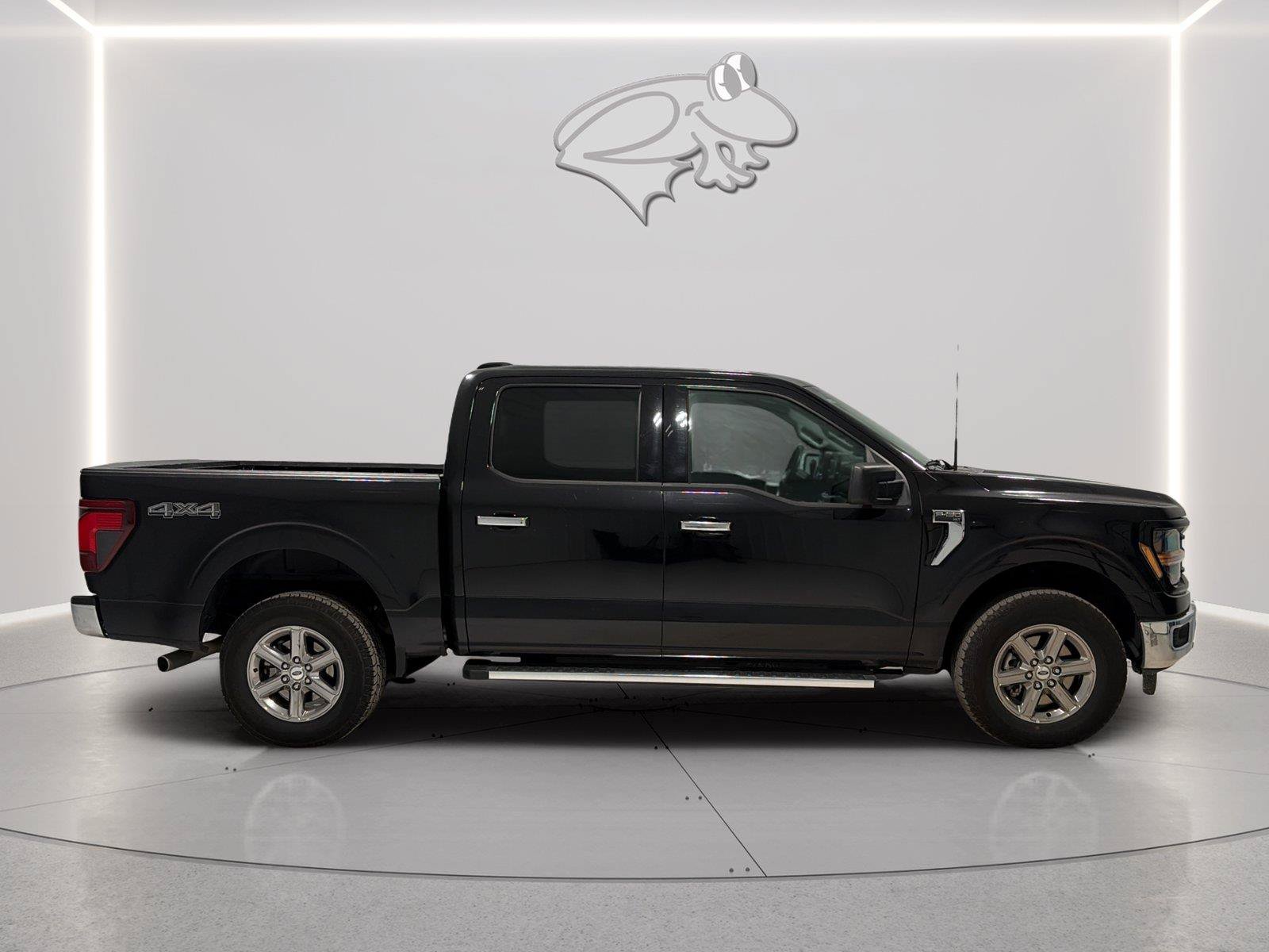 Used 2025 Ford F150 XLT w/ Equipment Group 301A Standard AWD/4WD image 6