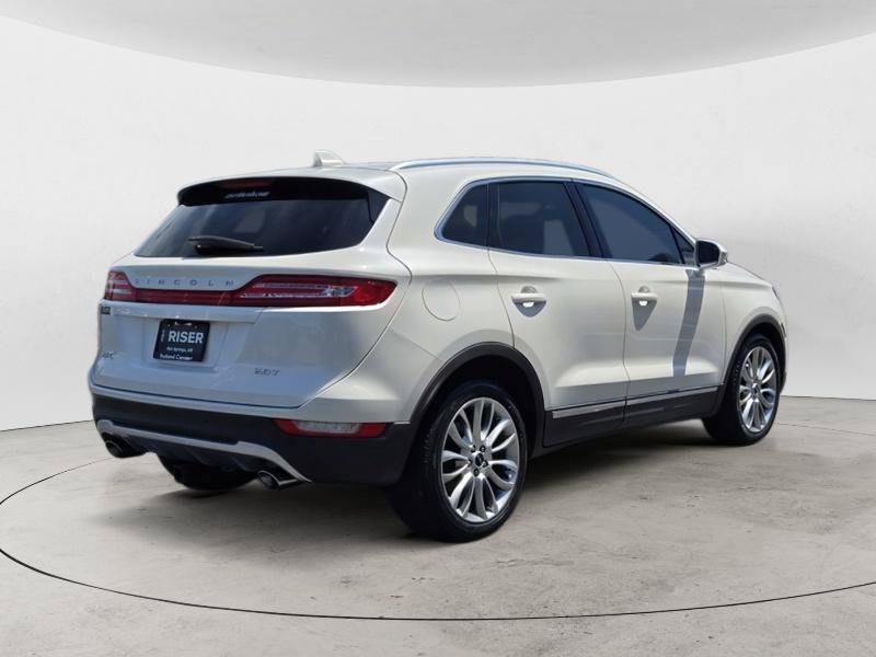Used 2017 Lincoln MKC Reserve FWD image 3