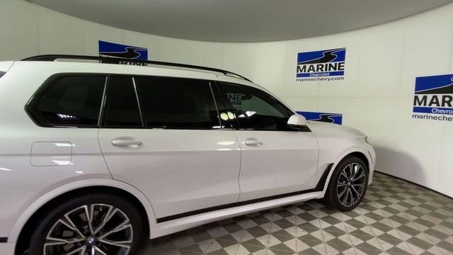 Used 2022 BMW X7 M50i w/ Dynamic Handling Package image 2