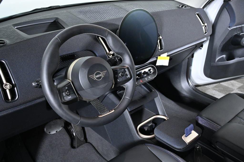 Certified 2025 MINI Cooper Countryman S w/ Comfort Package Max AWD/4WD image 11