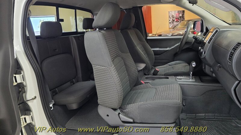 Used 2019 Nissan Frontier SV RWD image 19