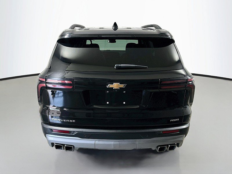 Used 2025 Chevrolet Traverse LT AWD/4WD image 6