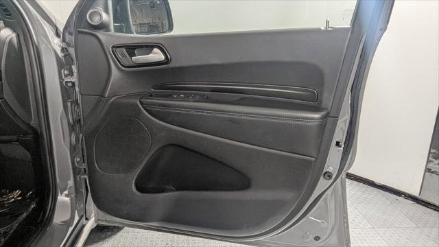 Used 2023 Dodge Durango SXT image 18