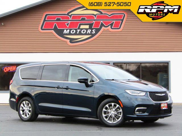 Used 2023 Chrysler Pacifica Touring-L