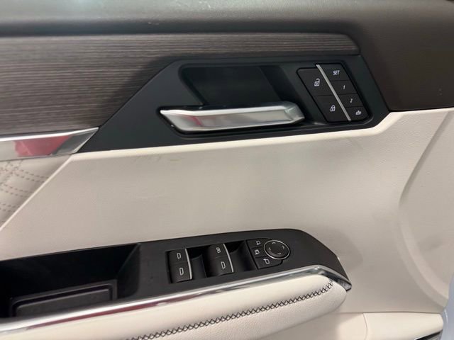 New 2026 GMC Acadia Denali image 15