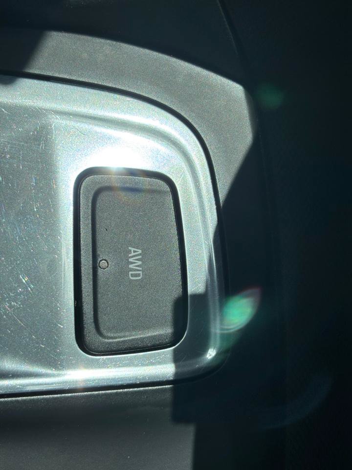 Used 2023 Chevrolet Equinox LS w/ LS Convenience Package AWD/4WD image 20