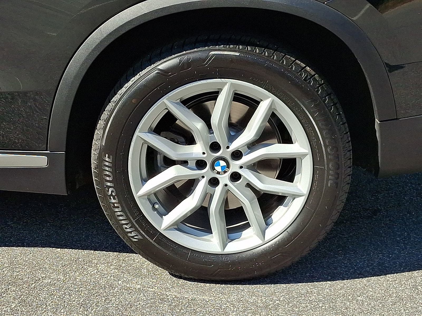 Used 2022 BMW X5 xDrive40i w/ Premium Package AWD/4WD image 8