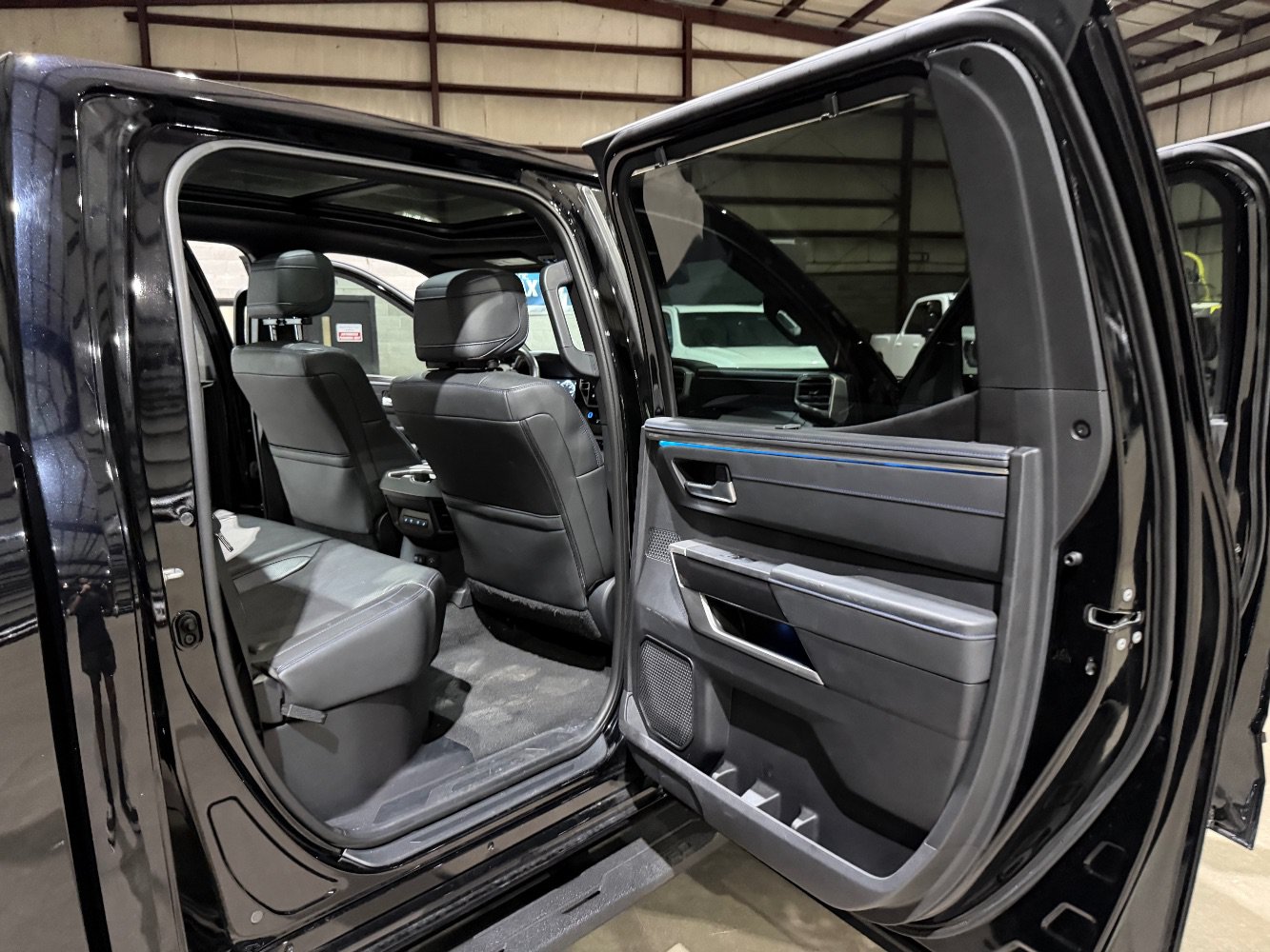 Used 2023 Toyota Tundra Platinum AWD/4WD image 21