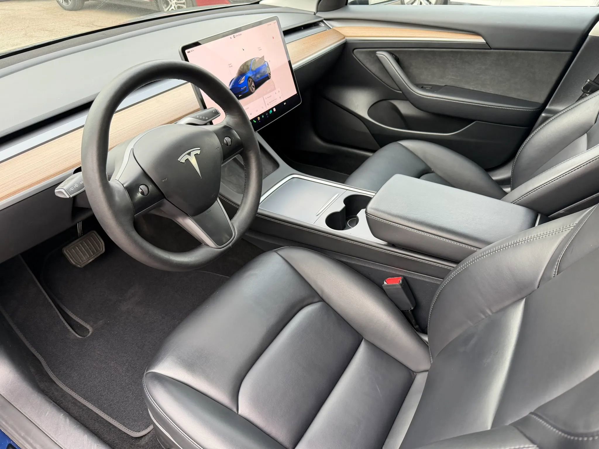 Used 2023 Tesla Model 3 Standard Range image 14