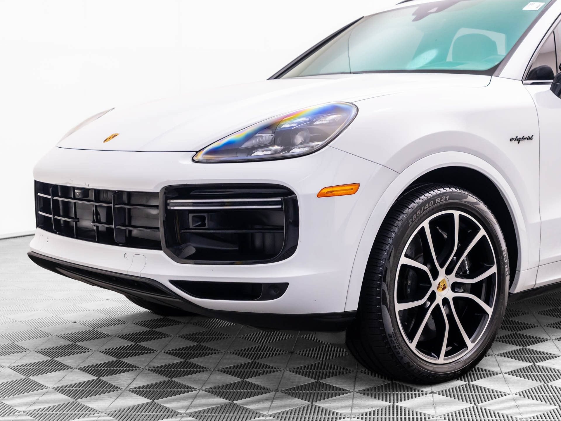 Used 2023 Porsche Cayenne Turbo S AWD/4WD image 36